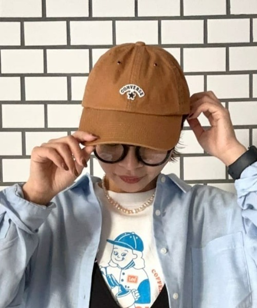 CONVERSE(コンバース)の「【CONVERSE】キャンバスキャップ(キャップ・レディース・キャメル/ブラック/ライトグレー・フリー)」の3枚目の写真