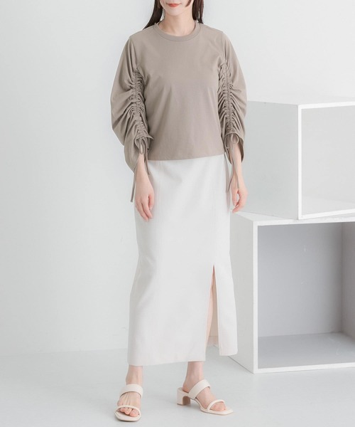 HEYUMM（ヘユム）の「ギャザースリーブクロップドTシャツ（Tシャツ/カットソー・レディース・モカ/ブラック/オフホワイト・ONE）」の19枚目の写真