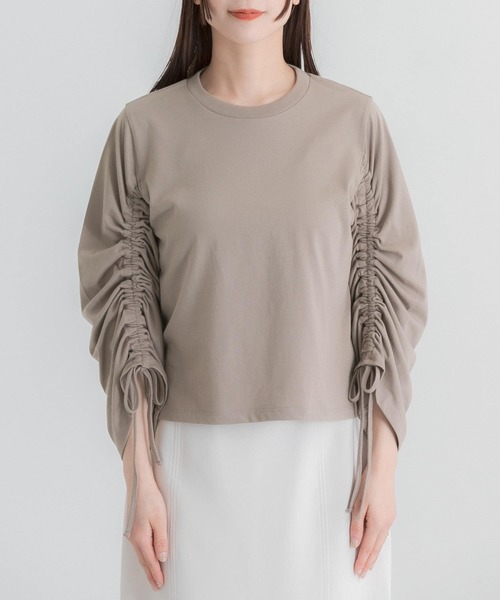 HEYUMM（ヘユム）の「ギャザースリーブクロップドTシャツ（Tシャツ/カットソー・レディース・モカ/ブラック/オフホワイト・ONE）」の16枚目の写真