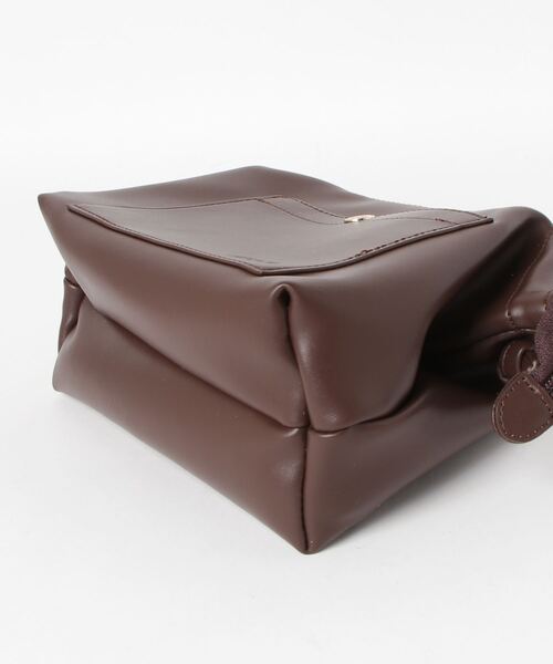 AVOCA(アヴォカ)の「AVOCA 合皮ミニショルダー / アヴォカ ゴウヒミニショルダー(ショルダーバッグ・レディース・ブラウン/ホワイト/ブラック・ONE SIZE)」の6枚目の写真
