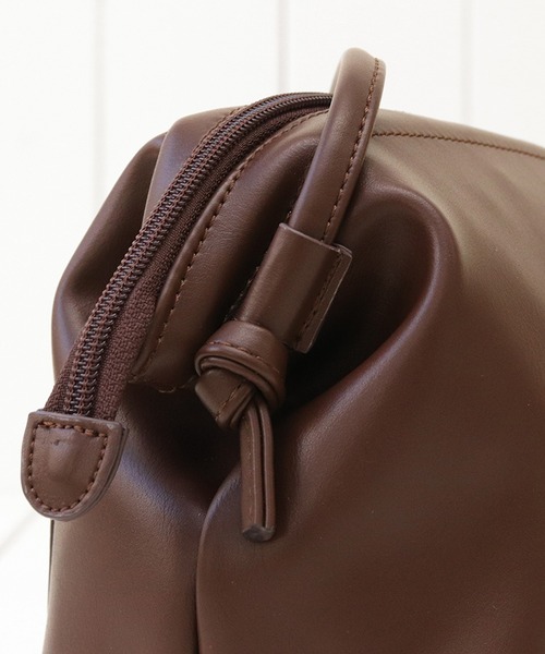 AVOCA(アヴォカ)の「AVOCA 合皮ミニショルダー / アヴォカ ゴウヒミニショルダー(ショルダーバッグ・レディース・ブラウン/ホワイト/ブラック・ONE SIZE)」の10枚目の写真