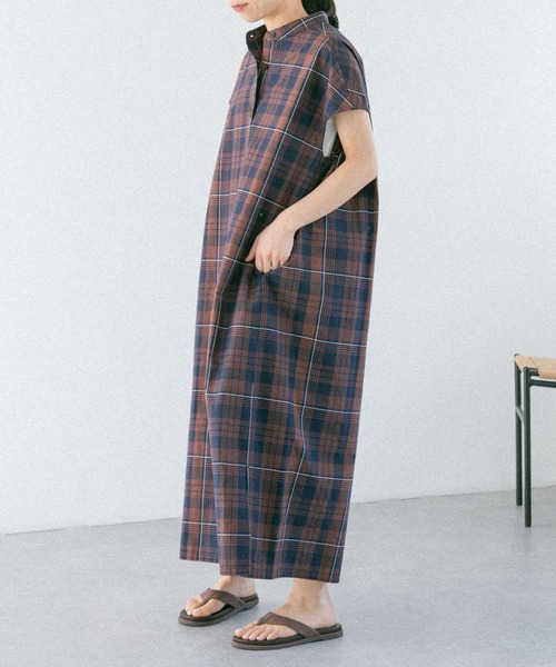 FORK&SPOON（フォークアンドスプーン）の「FORK&SPOON　バンドカラーフレンチスリーブシャツワンピース（ワンピース・レディース・ネイビー/グレー系その他/ブラウン系その他・1）」の18枚目の写真