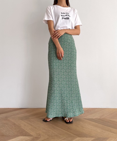 CANAL JEAN(キャナルジーン)の「smileyranna 小花柄マーメイドスカート(スカート・レディース・アイボリー/グリーン・ONE SIZE)」の5枚目の写真