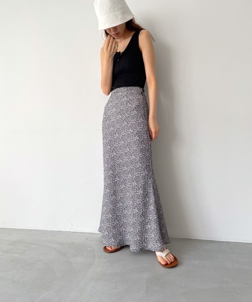 CANAL JEAN(キャナルジーン)の「smileyranna 小花柄マーメイドスカート(スカート・レディース・アイボリー/グリーン・ONE SIZE)」の9枚目の写真