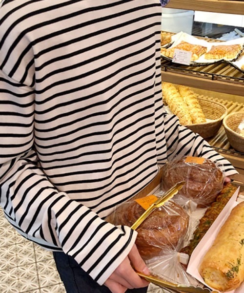 ASCLO(エジュクロ)の「ASCLO Overfit Stripe T Shirt(Tシャツ/カットソー・メンズ・ブラック/アイボリー・FREE)」の3枚目の写真