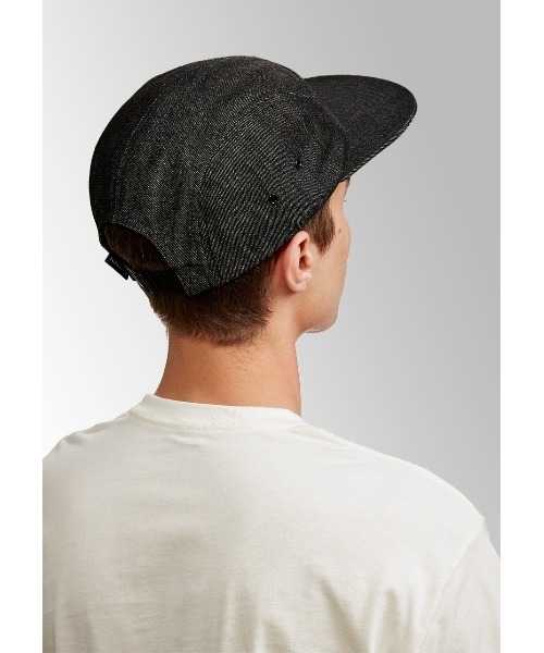 NIXON（ニクソン）の「【NIXON/ニクソン】Rolling Stones Strapback　ローリングストーンズ　コラボアイテム　キャップ　刺繍（キャップ・メンズ・ブラック系その他・FREE）」の6枚目の写真