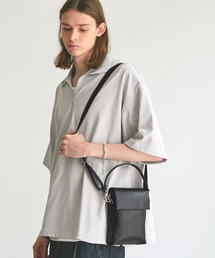 EMMA CLOTHES（エマクローズ）の「スクウェアフラップミニショルダーバッグ EMMA CLOTHES（ショルダーバッグ）」