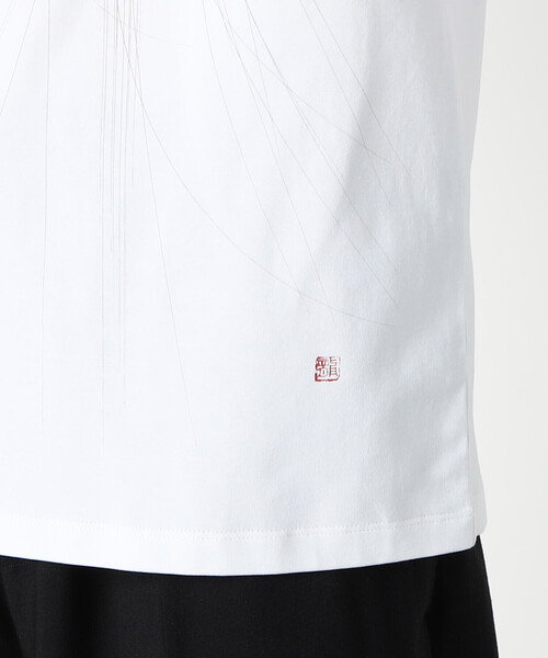 COMME CA ISM（コムサイズム）の「京源 プリントＴシャツ「鼓動」（Tシャツ/カットソー・メンズ・ホワイト/ブラック・SMALL/MEDIUM/LARGE/X-LARGE）」の7枚目の写真
