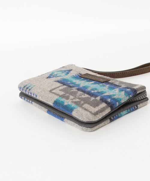 PENDLETON(ペンドルトン)の「スリーポケットキーパー(クラッチバッグ・レディース・ブルー・FREE)」の3枚目の写真
