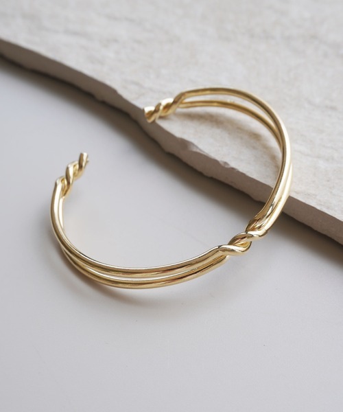 ammy.(エイミードット)の「【 ammy. / エイミードット 】 ライン デザイン バングル(バングル/リストバンド・レディース・ゴールド/ゴールド系その他/シルバー系その他/シルバー系その他3/ゴールド系その他3/ゴールド系その他2/シルバー/シルバー系その他2/ゴールド系その他4/シルバー系その他4・FREE)」の9枚目の写真