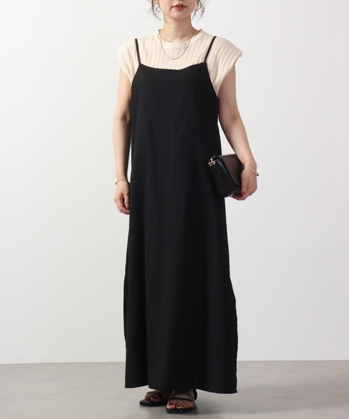 &soiree(アンドソワレ)の「&soiree スリットキャミワンピース(ワンピース・レディース・ブラック/カーキ・F)」の9枚目の写真