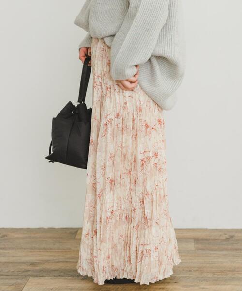 ITEMS URBANRESEARCH（アイテムズ アーバンリサーチ）の「フラワープリントプリーツスカート（スカート・レディース・オフホワイト/ブラック/ベージュ・FREE）」の16枚目の写真