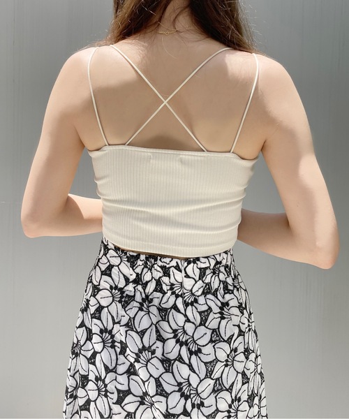 NOMAE（ノーマエ）の「クロスストラップパット付ショートキャミ（キャミソール・レディース・グリーン/ダークブラウン/アイボリー/ブラック・FREE）」の7枚目の写真