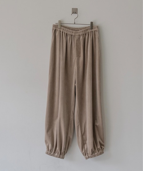Utusiyo(ウツシヨ)の「velour balloon pants 庇陰(その他パンツ・メンズ・ベージュ/ブラック・FREE)」の10枚目の写真