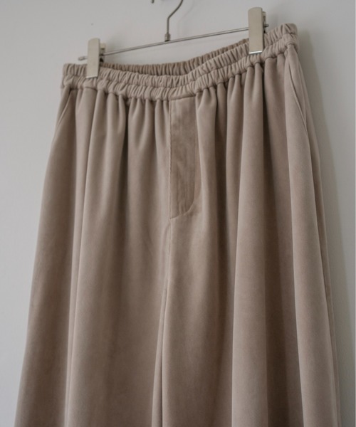Utusiyo(ウツシヨ)の「velour balloon pants 庇陰(その他パンツ・メンズ・ベージュ/ブラック・FREE)」の12枚目の写真