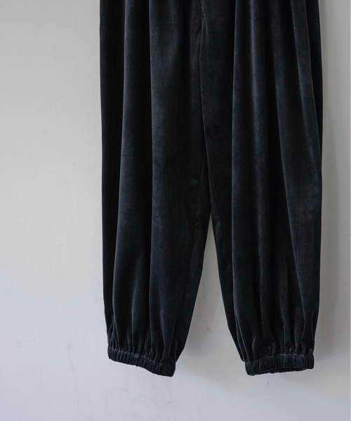 Utusiyo(ウツシヨ)の「velour balloon pants 庇陰(その他パンツ・メンズ・ベージュ/ブラック・FREE)」の15枚目の写真
