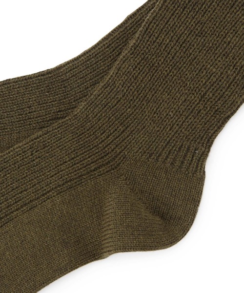 ADAM ET ROPE'（アダムエロペ）の「バルキーニーハイソックス（ソックス/靴下・レディース・オフホワイト/オリーブ・FREE）」の4枚目の写真