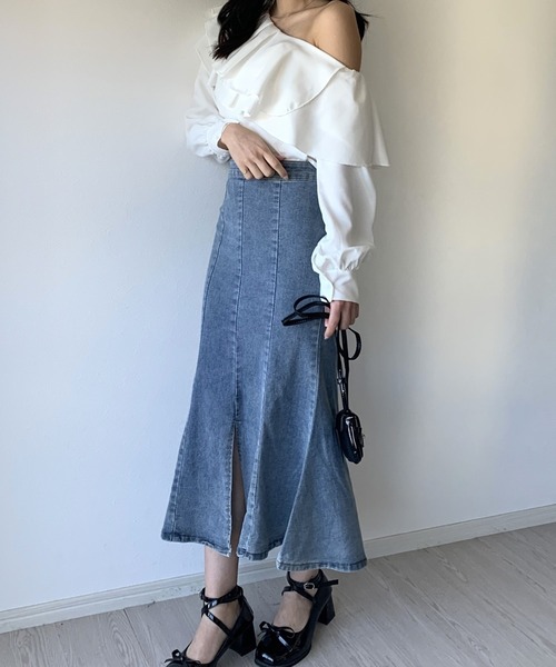 Silly（シリー）の「【韓国コーデに！】デニムマーメイドスカート（デニムスカート・レディース・ブルー/ブラック・SMALL/MEDIUM/LARGE）」の11枚目の写真