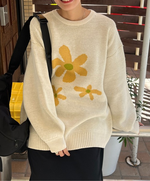CPCM（シーピーシーエム）の「お花ジャガードBIGニット（ニット/セーター・レディース・アイボリー/ライム/ブラック/ネイビー/ホワイト系その他/イエロー系その他/グレー・FREE）」の3枚目の写真