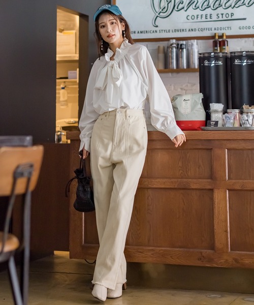 VICKY(ビッキー)の「【最旬トレンド!デニムアイテム】センター切替ストレートハイウエストデニムパンツ《洗濯機で洗える》(デニムパンツ・レディース・ホワイト系その他/ダークネイビー/ブラック系その他・S/M)」の10枚目の写真