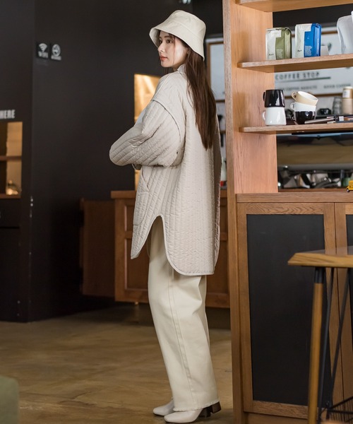 VICKY(ビッキー)の「【最旬トレンド!デニムアイテム】センター切替ストレートハイウエストデニムパンツ《洗濯機で洗える》(デニムパンツ・レディース・ホワイト系その他/ダークネイビー/ブラック系その他・S/M)」の15枚目の写真