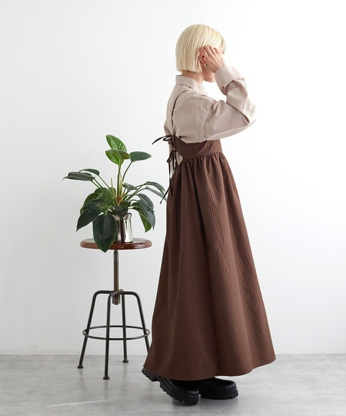 w closet(ダブルクローゼット)の「バックリボンギャザーキャミワンピース(ワンピース・レディース・ブラック/ブラウン/ベージュ・FREE)」の20枚目の写真