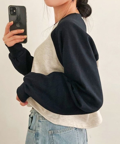 SHEENA(シーナ)の「配色ラグランクロップド丈シンプルロンT(Tシャツ/カットソー・レディース・グリーン/ブラック/モカ・M)」の6枚目の写真