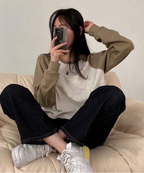 SHEENA(シーナ)の「配色ラグランクロップド丈シンプルロンT(Tシャツ/カットソー・レディース・グリーン/ブラック/モカ・M)」の8枚目の写真