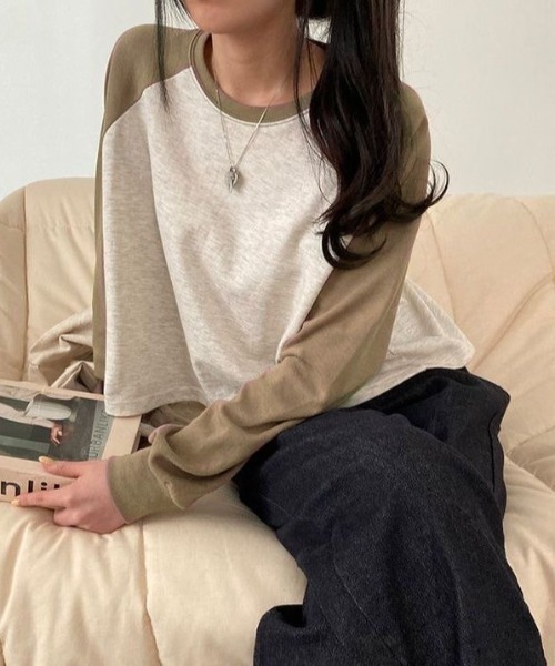 SHEENA(シーナ)の「配色ラグランクロップド丈シンプルロンT(Tシャツ/カットソー・レディース・グリーン/ブラック/モカ・M)」の9枚目の写真