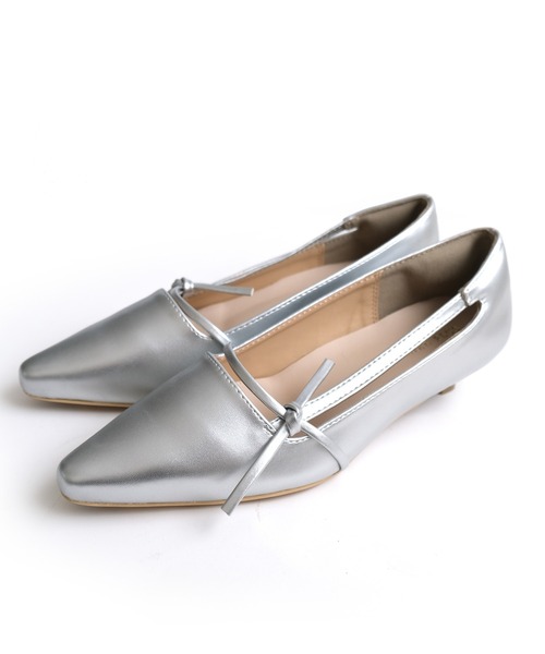 AmiAmi（アミアミ）の「サイドリボンローヒールパンプス/ポインテッドトゥ3センチヒール（パンプス・レディース・シルバー/ブラック/グレイッシュベージュ・L/LL/M/S）」の22枚目の写真