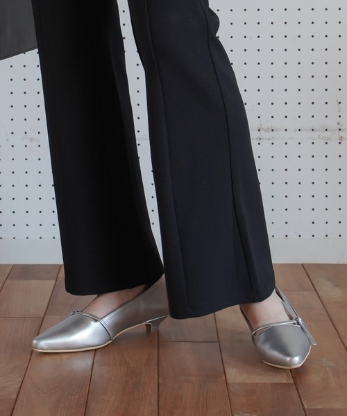 AmiAmi（アミアミ）の「サイドリボンローヒールパンプス/ポインテッドトゥ3センチヒール（パンプス・レディース・シルバー/ブラック/グレイッシュベージュ・L/LL/M/S）」の11枚目の写真