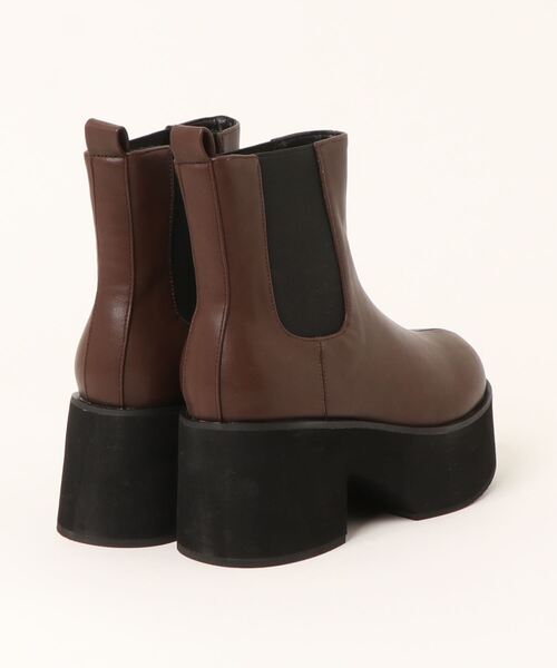 Fabby fabby（ファビィーファビィー）の「厚底サイドゴアブーツ（ブーツ・レディース・ブラック/ブラウン・MEDIUM/LARGE/SMALL）」の3枚目の写真