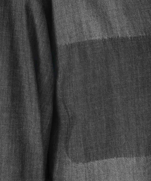 niko and...(ニコアンド)の「袖ボリュームデニムシャツ(シャツ/ブラウス・レディース・ブルー/チャコール/ライトブルー・FREE)」の16枚目の写真