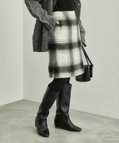 ROPE' PICNIC（ロペピクニック）の「☆リンクコーデ/シャギーチェック台形スカート（スカート・レディース・ブルー系その他6/ブラック/キャメル/キナリ/ホワイト系その他2・38/36）」の2枚目の写真