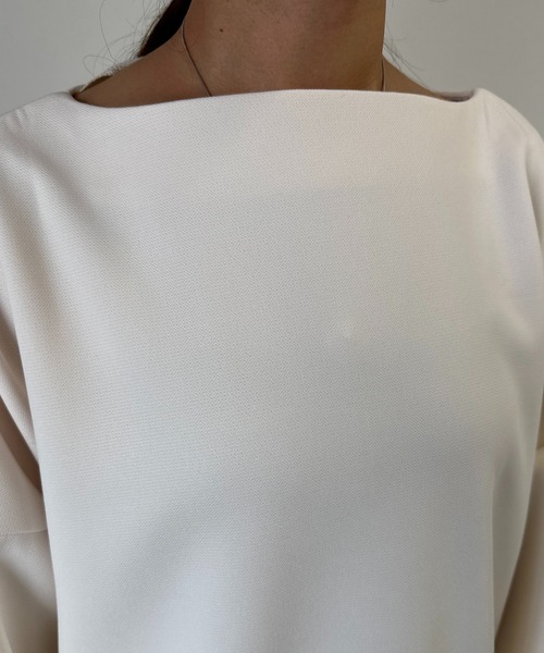 un dix cors(アンディコール)の「ルーズシルエットネックカットソー(Tシャツ/カットソー・レディース・レッド/ブラック/アイボリー・FREE)」の17枚目の写真