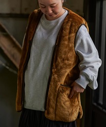 【おか】Barbour ブラウンファーベスト&ミリタリージャケット おか】Barbour ブラウンファーベスト&ミリタリージャケット おか