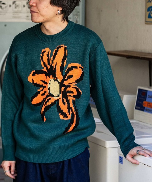 SENSE OF PLACE by URBAN RESEARCH(センスオブプレイスバイアーバンリサーチ)の「『ユニセックス』ポップアートフラワージャガードセーター(ニット/セーター・メンズ・ライトベージュ/グリーン/ブルー/ブラック・MEDIUM/LARGE)」の4枚目の写真