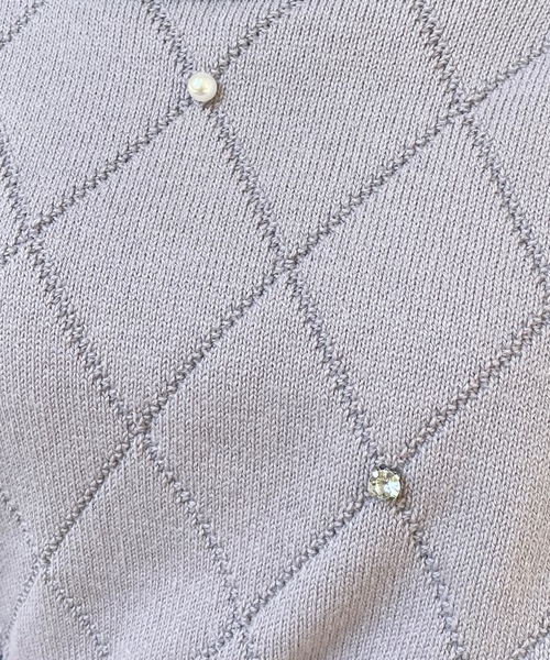 TORTE(トルテ)の「ダイヤ柄ビジューオフタートルニット(ニット/セーター・レディース・パープル/ホワイト/ブラック/ピンク・FREE)」の6枚目の写真