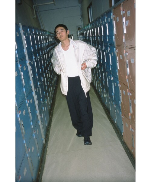 BEAMS(ビームス)の「BEAMS / リバーシブル スタンドカラー ブルゾン(ナイロンジャケット・メンズ・ホワイト系その他5/ブラック/ネイビー・S/M/L/XL)」の7枚目の写真