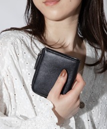 GUIONNET（ギオネ）の「ギオネ ラムレザー フリップジップ L字 ミニ財布　GUIONNET FLIPZIP ANTISKIMING MINI WALLET（財布）」