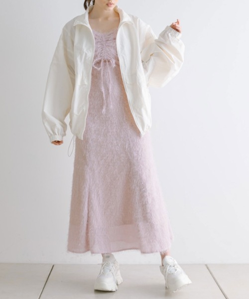OLIVE des OLIVE(オリーブデオリーブ)の「胸くしゅマーメイドキャミワンピース 1041090050(ワンピース・レディース・チャコールグレー/ブラック/アイボリー/ピンク・FREE)」の4枚目の写真