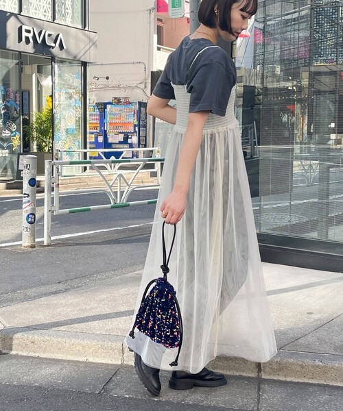 fredy emue(フレディエミュ)の「チュールレイヤードキャミワンピース(ワンピース・レディース・ブラック/アイボリー・38)」の4枚目の写真