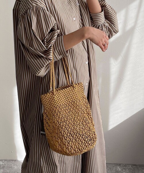 The Bagmati（ザバグマティ）の「【BAGMATI/バグマティ】ラメ混コードラウンドバッグ（ショルダーバッグ・レディース・ブラック/ゴールド・FREE）」の16枚目の写真