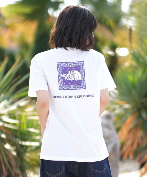 THE NORTH FACE（ザノースフェイス）の「THE NORTH FACE/ザ・ノース・フェイス 半袖 Tシャツ ショートスリーブバンダナスクエアロゴティー NTW32446（Tシャツ/カットソー・レディース・パープル/ホワイト/ブラック/グレイッシュブルー/ローズ/ネイビー/ミックスグレー・S/M/L/XL）」の10枚目の写真