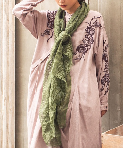 チャイハネ(チャイハネ)の「【チャイハネ】リネダンストール(ストール/ショール・レディース・カーキ/ナチュラル/ネイビー・FREE)」の1枚目の写真