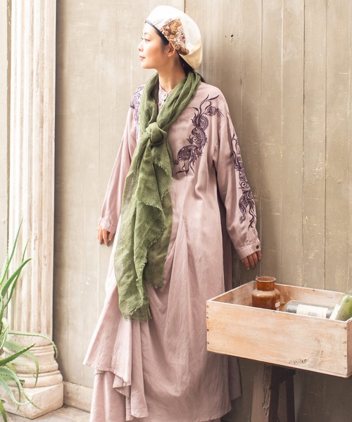 チャイハネ(チャイハネ)の「【チャイハネ】リネダンストール(ストール/ショール・レディース・カーキ/ナチュラル/ネイビー・FREE)」の8枚目の写真