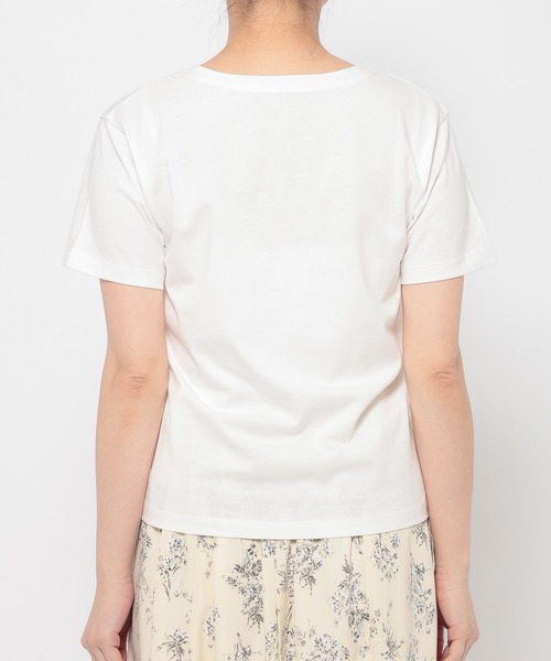 mysty woman（ミスティウーマン）の「刺繍ロゴTシャツ　111662（Tシャツ/カットソー・レディース・オフホワイト/チャコールグレー/ベージュ・FREE）」の10枚目の写真