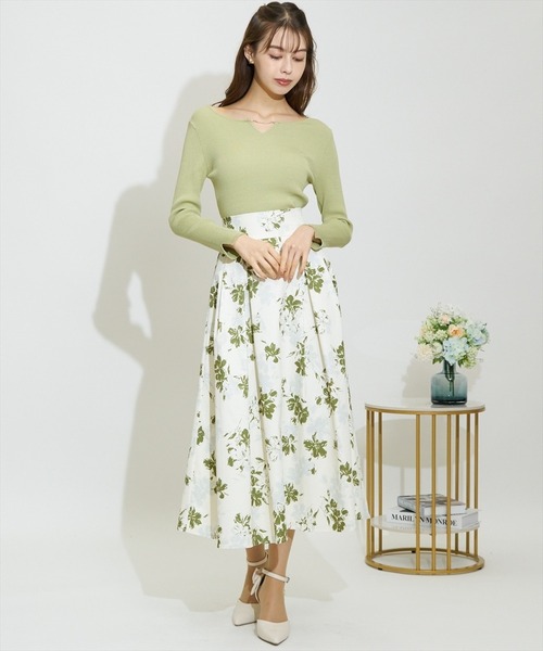 SWINGLE（スウィングル）の「シャドーフラワータックフレアスカート（スカート・レディース・ブラック系その他/グリーン系その他/ベージュ系その他2・SMALL/MEDIUM）」の12枚目の写真