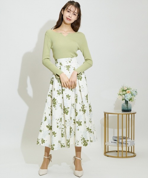 SWINGLE（スウィングル）の「シャドーフラワータックフレアスカート（スカート・レディース・ブラック系その他/グリーン系その他/ベージュ系その他2・SMALL/MEDIUM）」の11枚目の写真