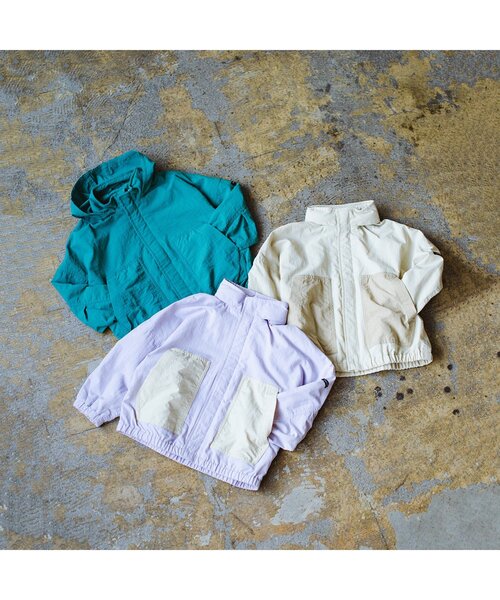 p.premier（ピードットプルミエ）の「【撥水加工】ちょいスポーティーなフードがしまえるウィンドブレーカー（ナイロンジャケット・キッズ・アイボリー/グリーン/ラベンダー・80/90/100/110/120/130/140）」の7枚目の写真